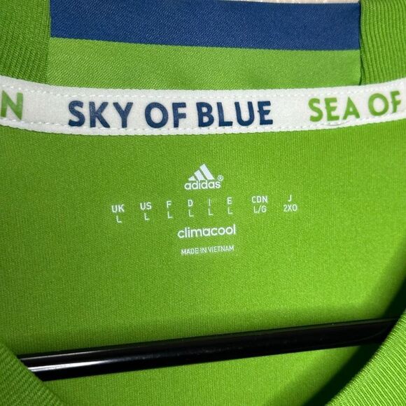 Seattle Sounders 2017 Jersey Large - Picture 4 of 4